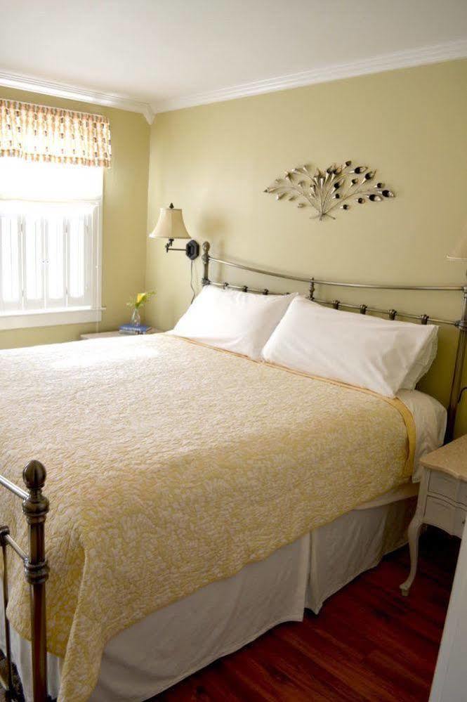 The Bell House Inn Glens Falls Zewnętrze zdjęcie
